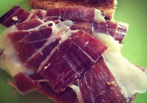 #desayunodeprincesa tostada con aceite y jamón